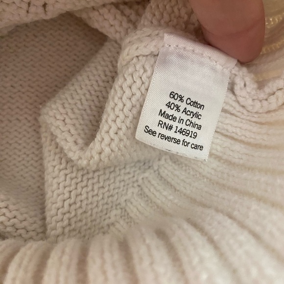 Lauren Conrad White short sleeve sweater - Picture 3 of 5